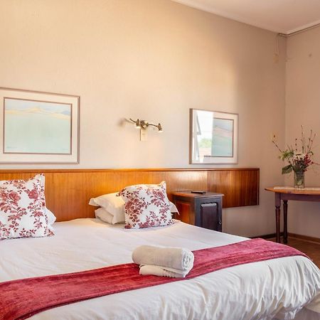 Karoo Country Inn Middelburg  Экстерьер фото