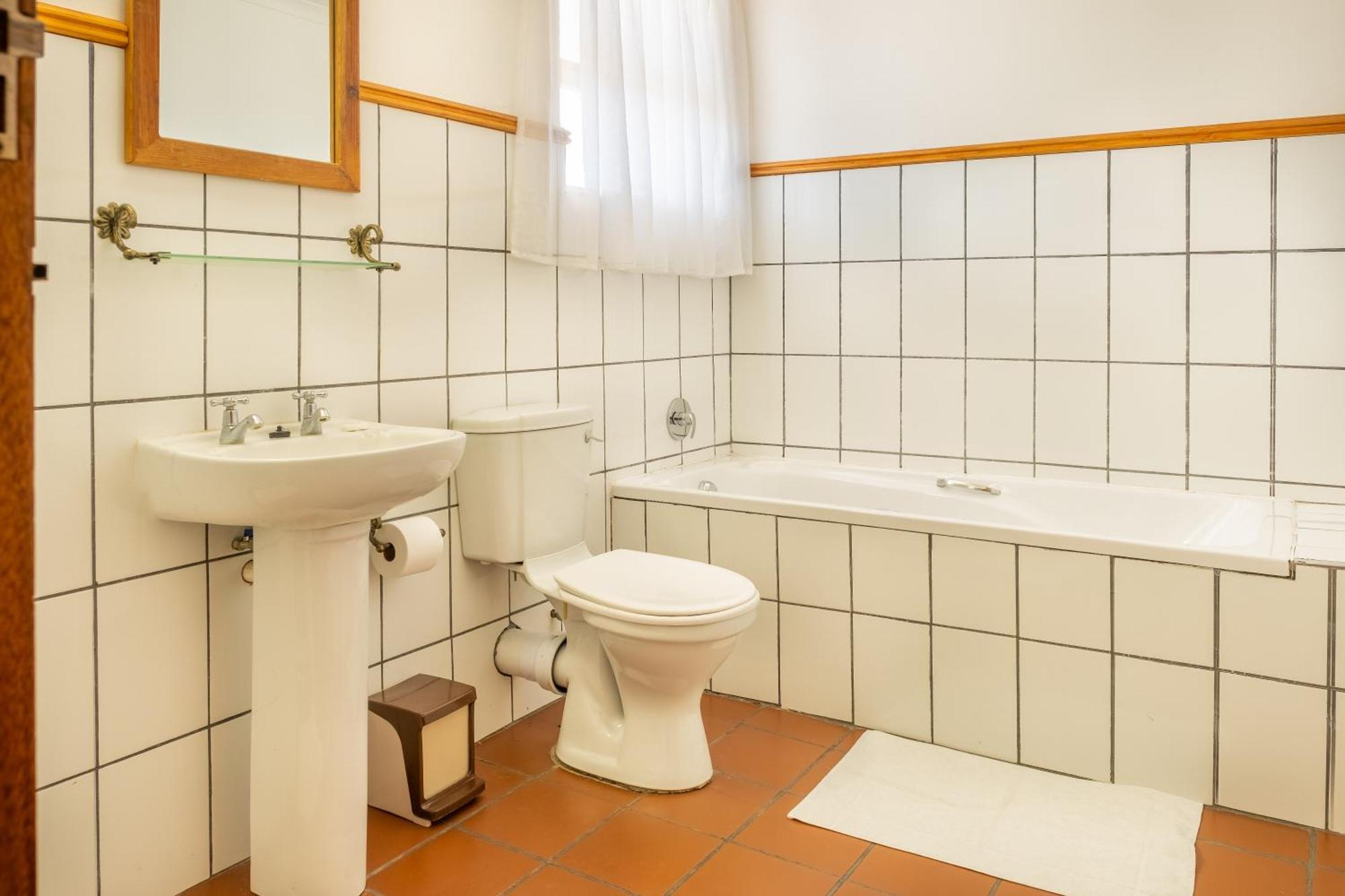 Karoo Country Inn Middelburg  Экстерьер фото