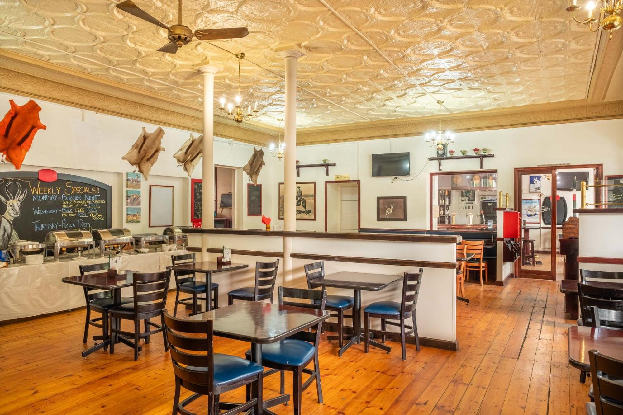 Karoo Country Inn Middelburg  Экстерьер фото