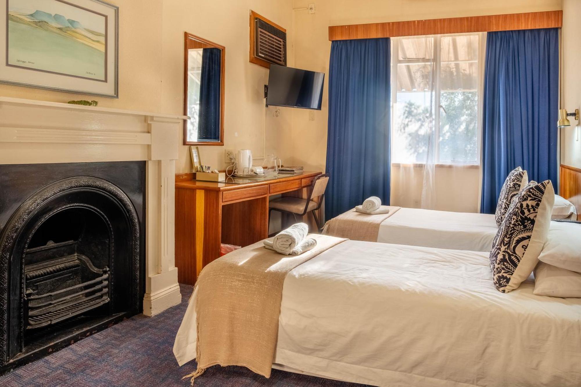 Karoo Country Inn Middelburg  Экстерьер фото